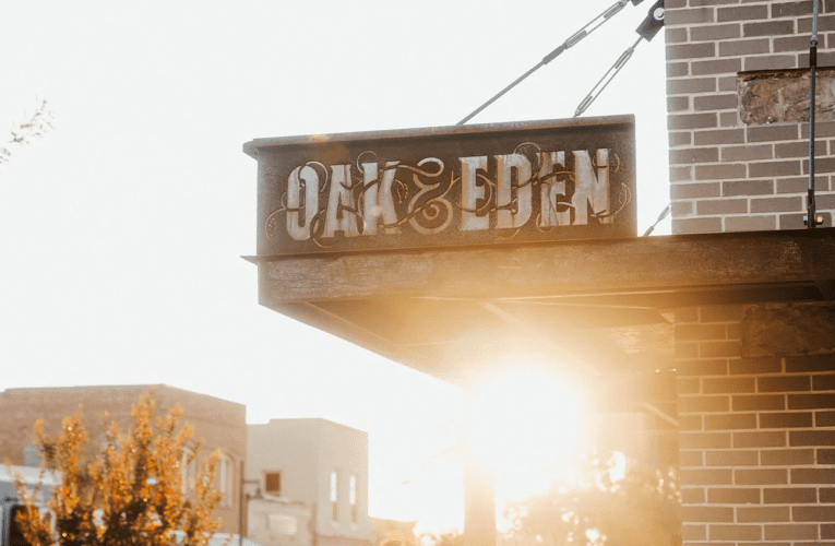 Akron: Best American Made Whiskey – Oak and Eden.